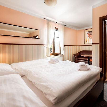 Villa Daniela Uvaly  Ngoại thất bức ảnh