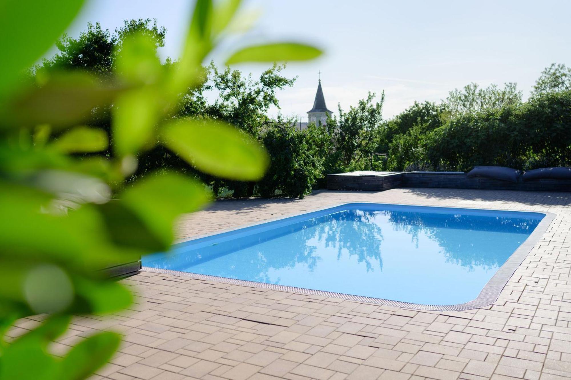 Villa Daniela Uvaly  Ngoại thất bức ảnh